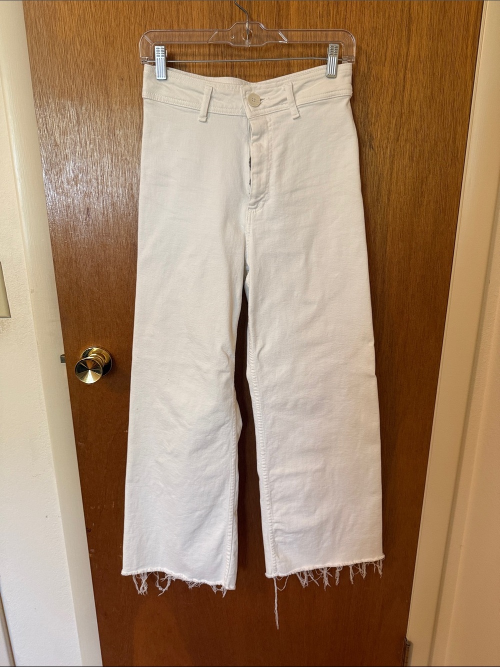 Zara White Wide-Leg Raw Hem Jeans